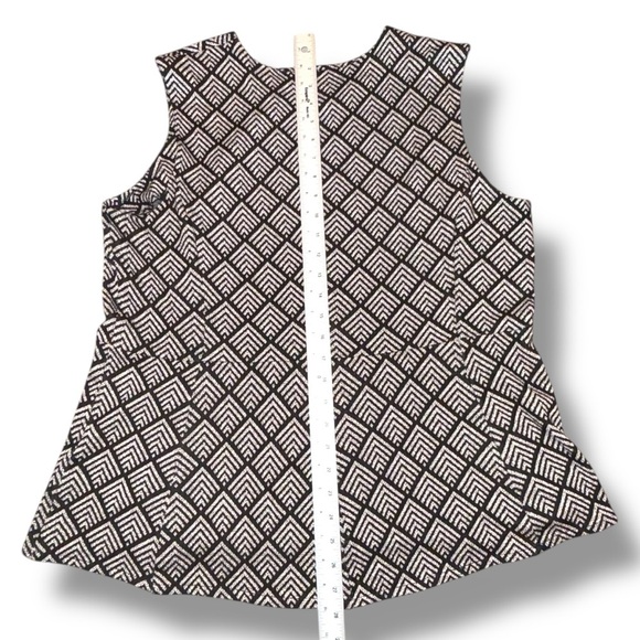 NIC+ZOE Geometric Peplum Sleeveless Blouse - XL Black/ White - Picture 8 of 11